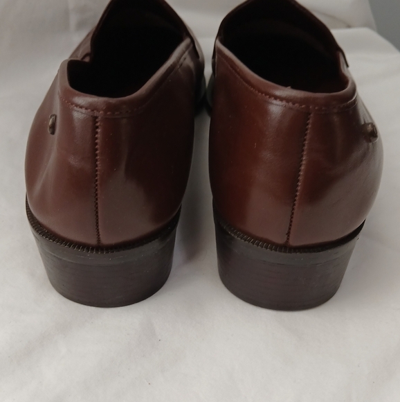 Etienne Aigner Townsend Brown Leather Low Heel Loafers Womens 8M Classic Preppy - Picture 5 of 7